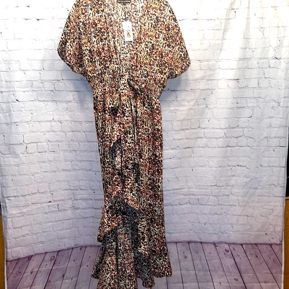 American & Beyond Dresses & Skirts - American & Beyond Lady High low dress size L